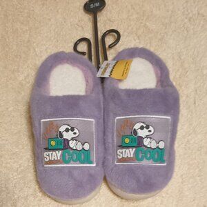 NWT ~ Snoopy (S/M) Sherpa Fleece Lined Plush Scuff Slippers